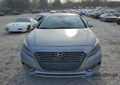 2016 Hyundai Sonata Hybrid from USA, damaged, VIN KMHE34L13GA021689